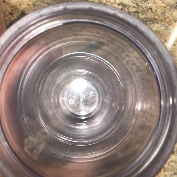 Lot of 2 STARBUCKS acrylic, tumblers w/lids & straws. 16oz Orange & 20oz clear - Picture 4 of 8